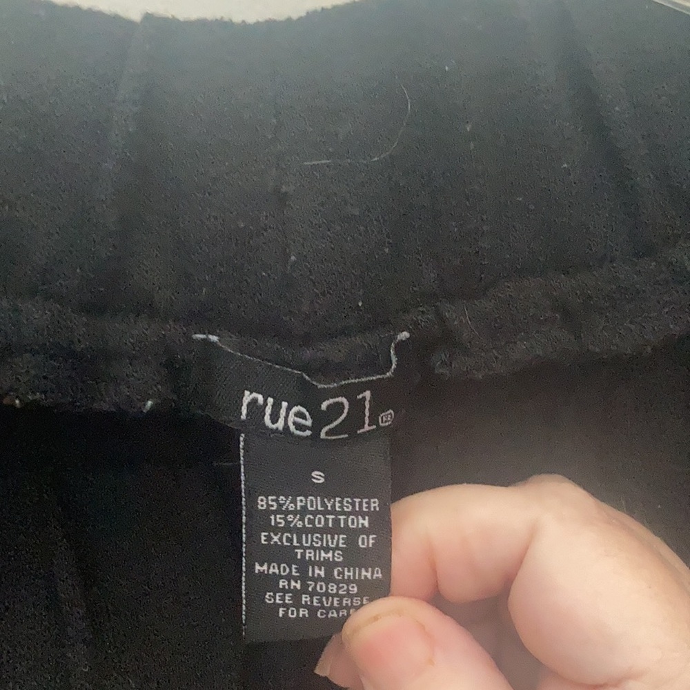 FINAL MARKDOWN RUE 21 shorts small - Picture 3 of 3